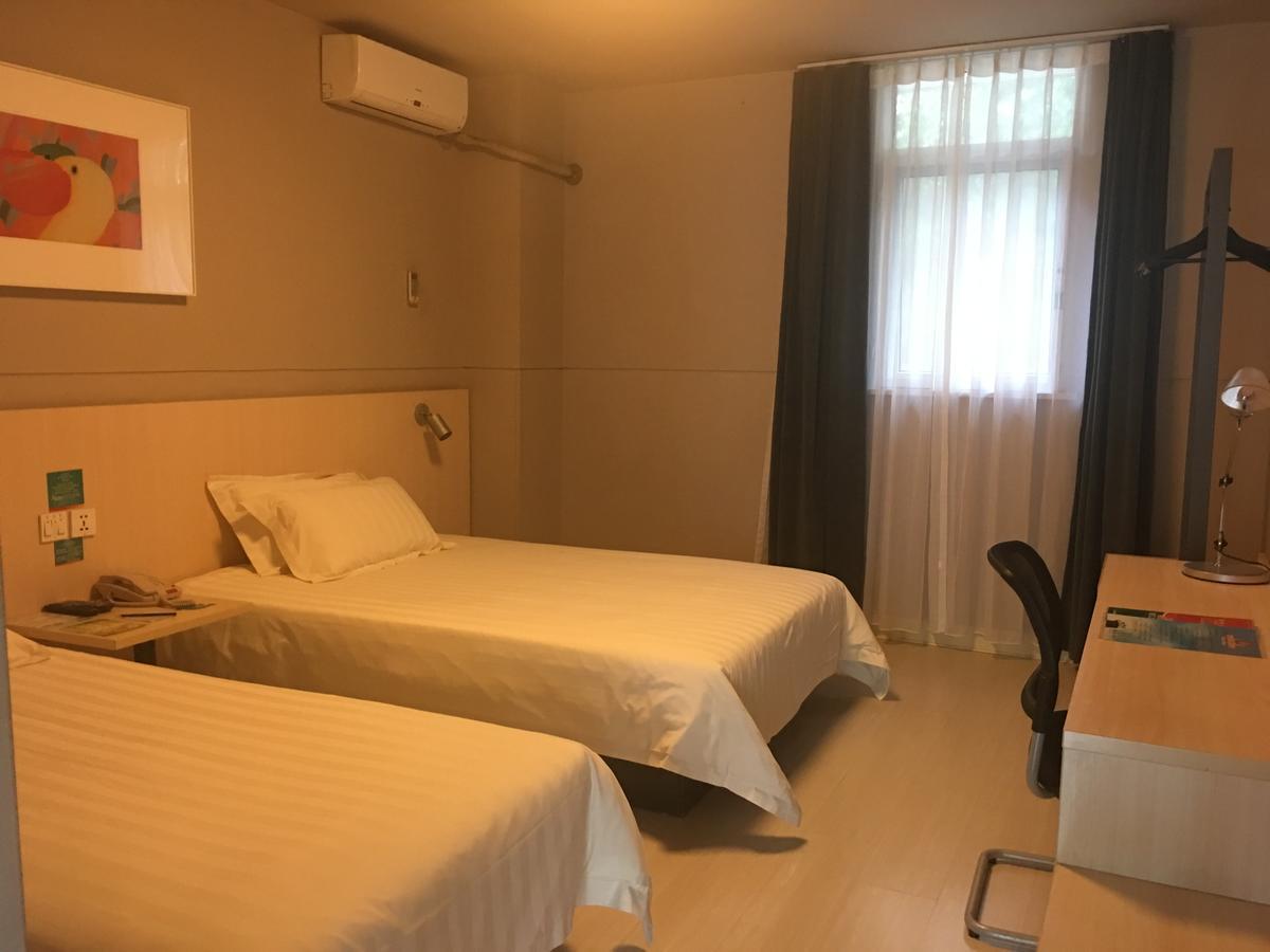 锦江之星柳州北站地王新天地酒店 外观 照片